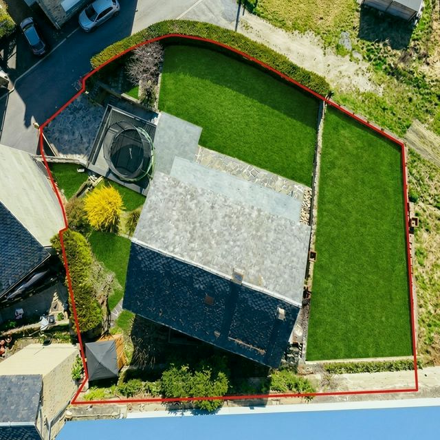 Buy stand-alone house andorra - 722m² aerial plot visualization